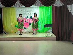 Работники Дома культуры с. Толстовка подготовили для жителей конкурсно-познавательную программу «Вместе дружно мы живем»